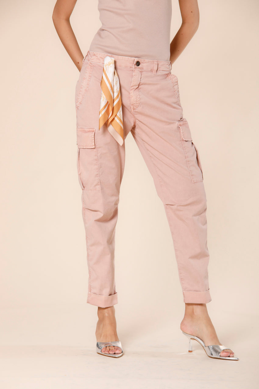 Immagine 1 di pantalone cargo donna in twill di cotone color rosa incon washes modello Judy Archivio W di Mason's