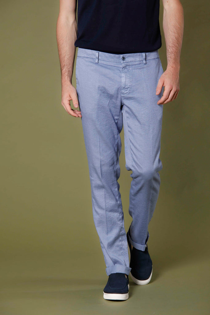 Immagine 1 di pantalone chino uomo in lino e twill di cotone azzurro modello New York di Mason's