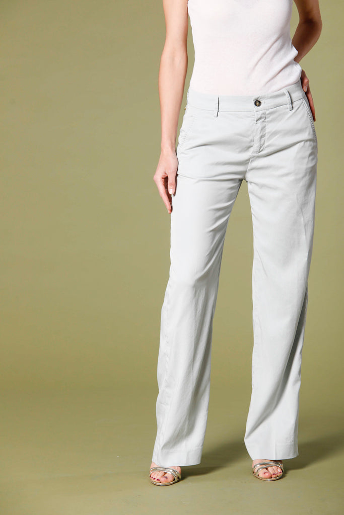 Immagine 1 di pantalone chino donna in twill e tencell color celestino modello New York Straight di Mason's