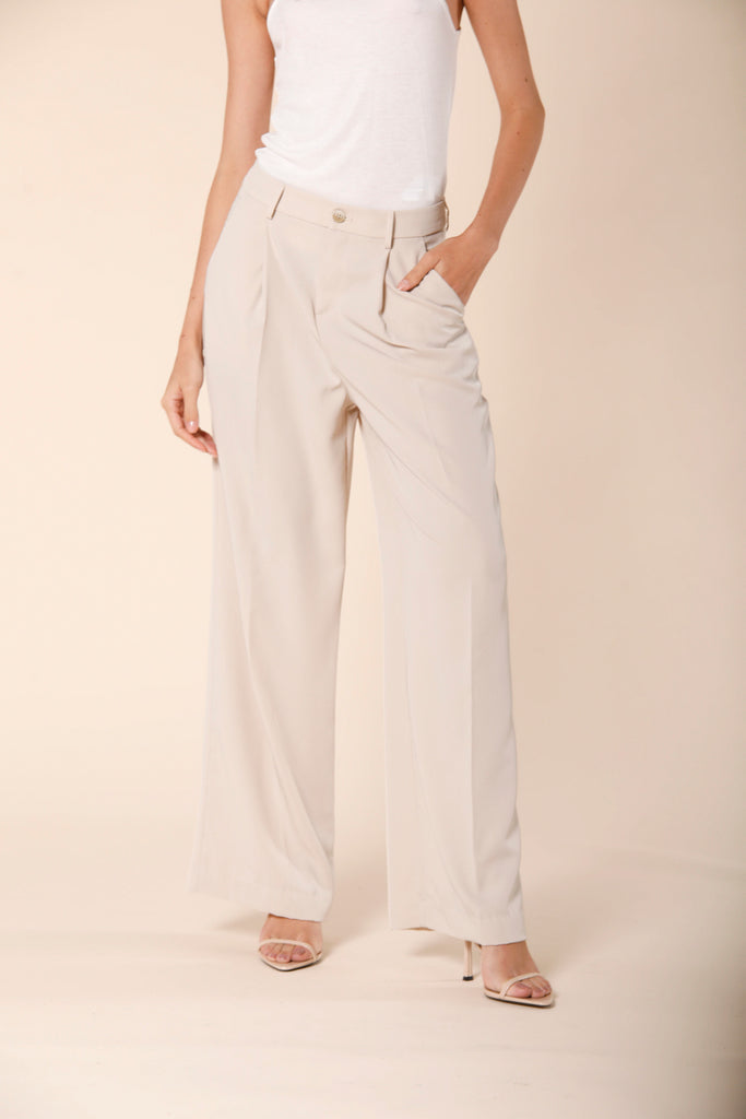 Immagine 1 di pantalone chino donna in tessuto tecnico beige modello NY Wide Pinces di Mason's