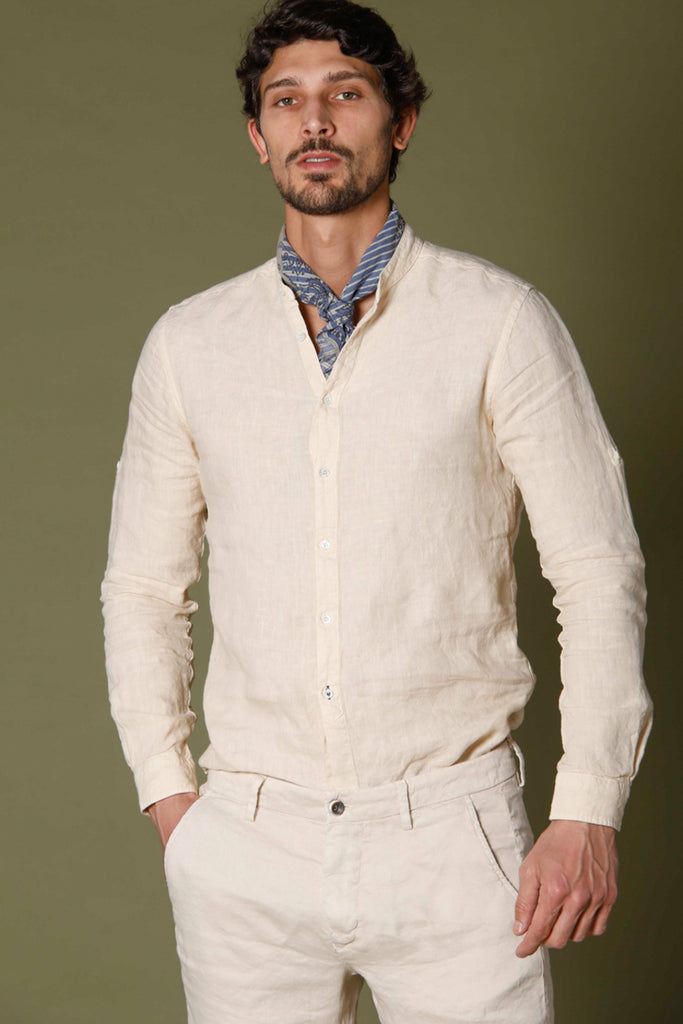 Immagine 1 di camicia uomo a manica lunga in lino color stucco modello Porto di Mason's