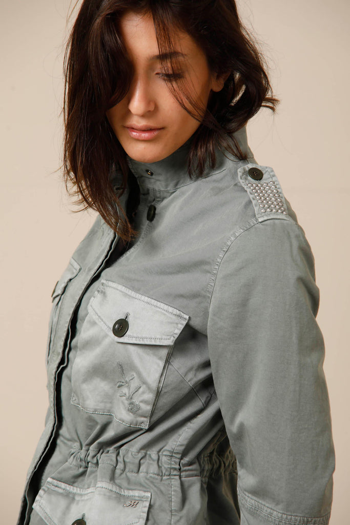 Eva field jacket da donna in cotone con coulisse ricami e borchie