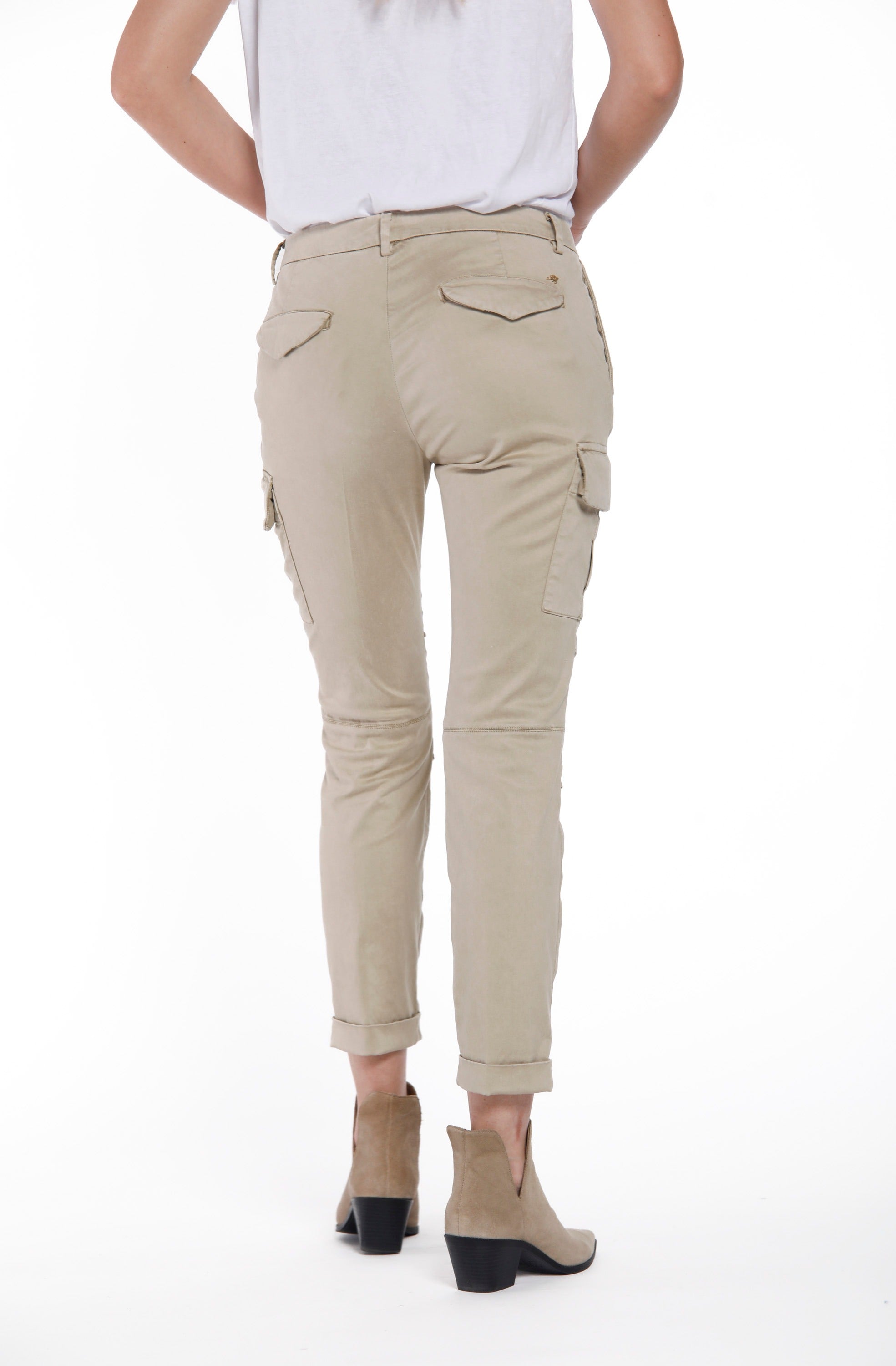 Chile City woman cargo pants in stretch satin icon washes curvy