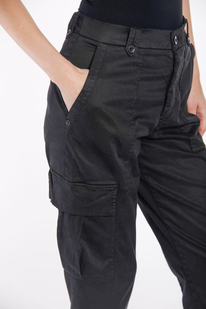 Birkin pantalone cargo donna in raso stretch con borchie curvy