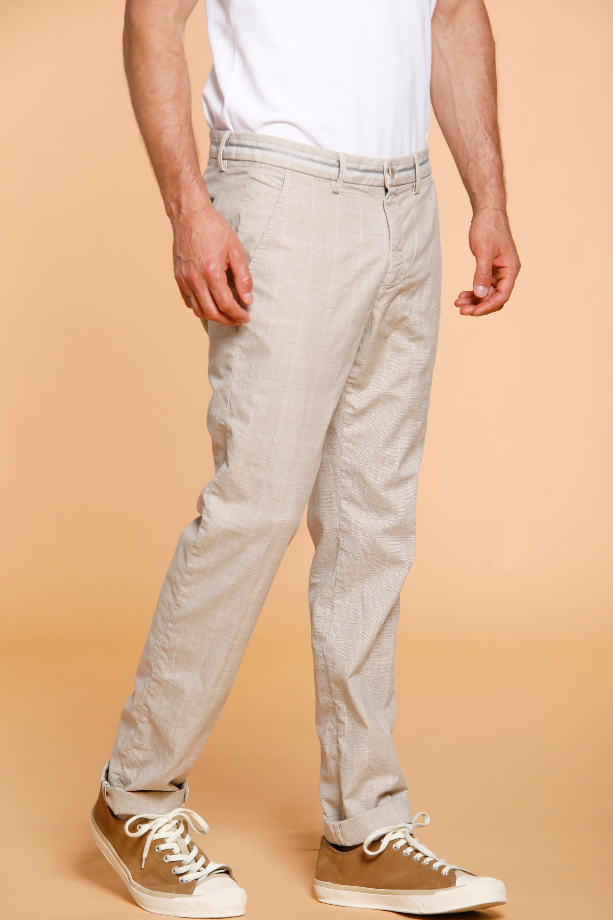 Torino Elegance Pantalon chino homme en coton motif  galles beige dégradé coupe slim