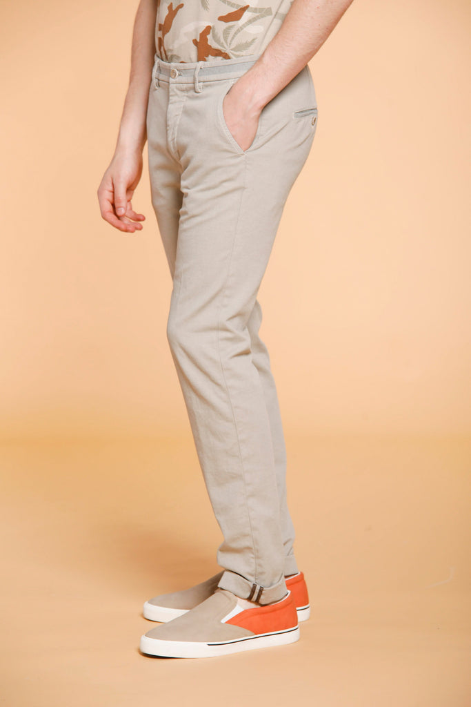 Torino University pantalone chino uomo in damier filo beige con nastri slim fit